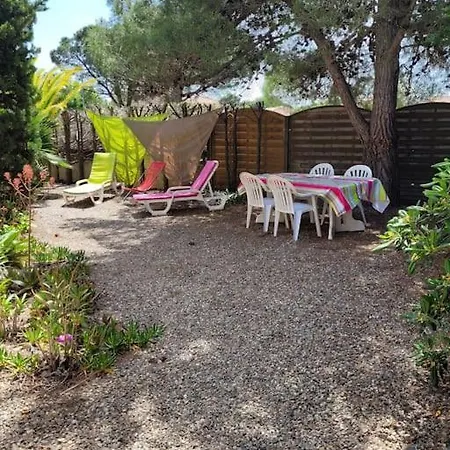 Dom wakacyjny Jolie Maison Avec Exterieur A Proximite Des Plages